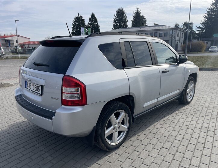 Jeep Compass Kombi 2,0 l 103 kw