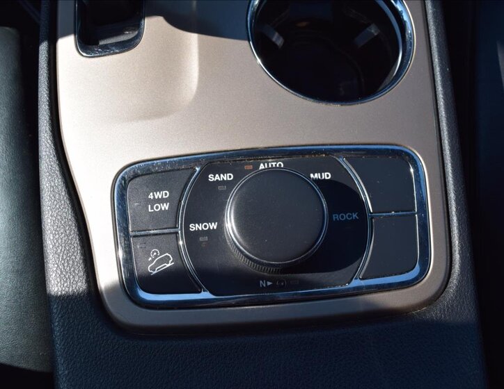 Jeep Grand Cherokee SUV / Terénní 3,0 l 140 kw