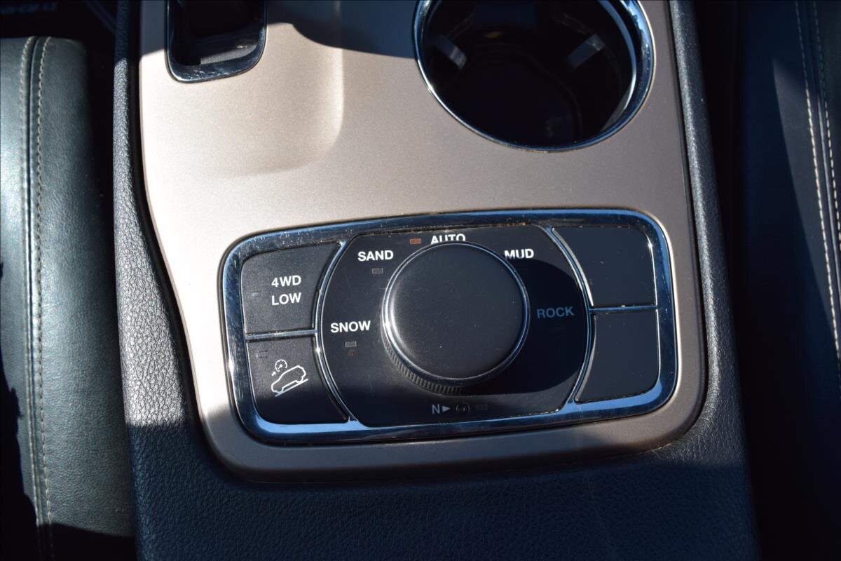 Jeep Grand Cherokee SUV / Terénní 3,0 l 140 kw