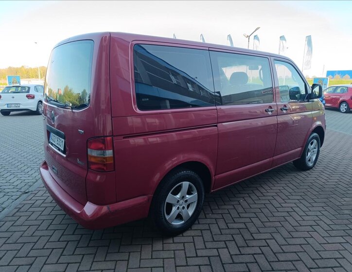 Volkswagen Transporter MPV 2,5 l 96 kw