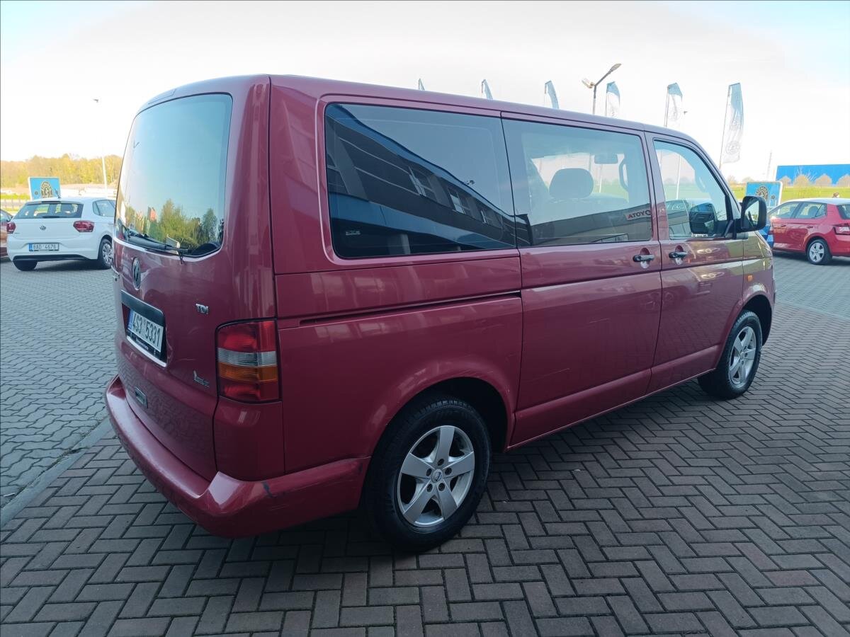 Volkswagen Transporter MPV 2,5 l 96 kw