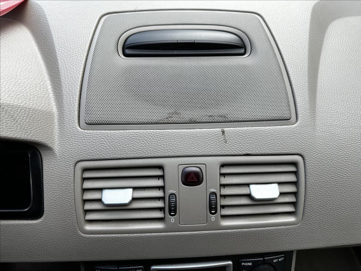 Volvo XC90 SUV / Terénní 2,4 l 120 kw