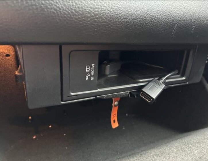 Volkswagen Passat CC Sedan 1,8 l 118 kw