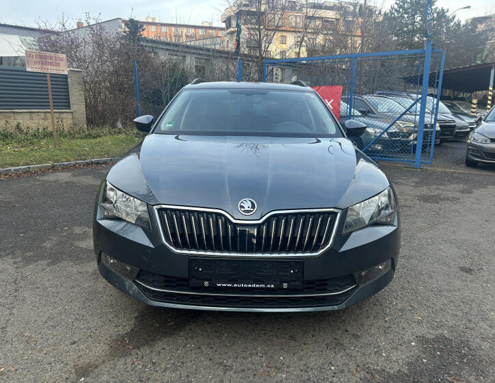 Škoda Superb 11