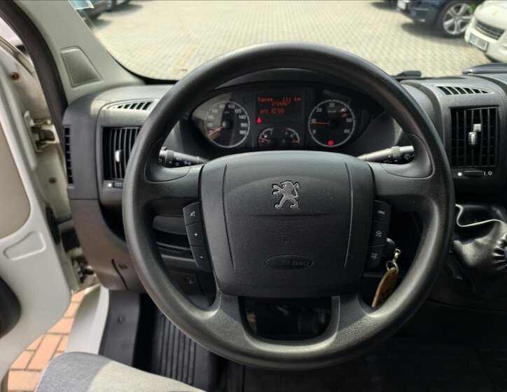 Peugeot Boxer Valník 2,2 l 96 kw