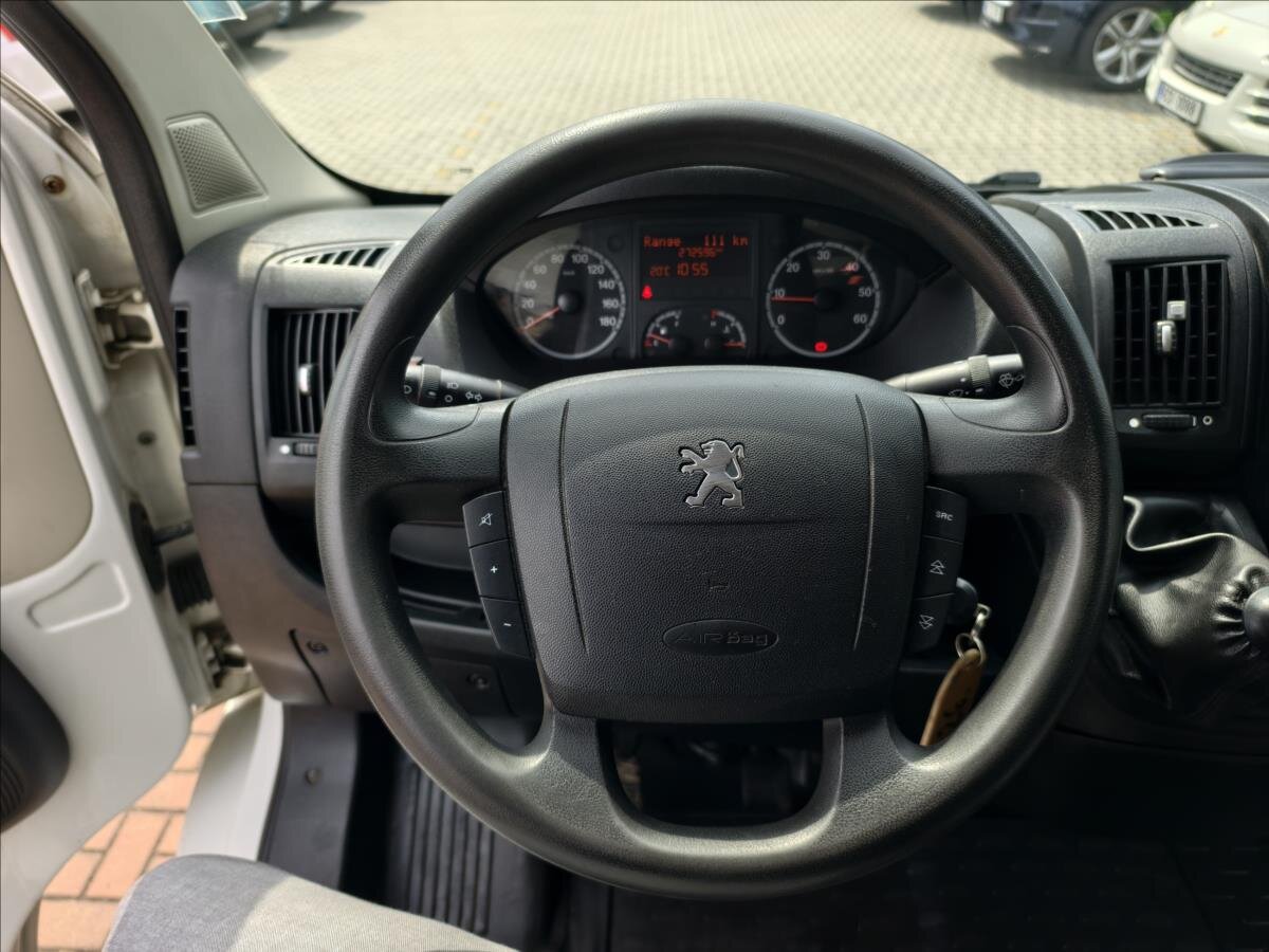 Peugeot Boxer Valník 2,2 l 96 kw