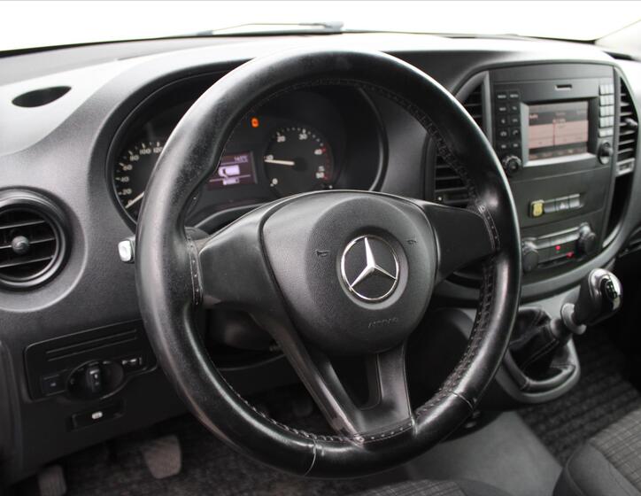 Mercedes-Benz Vito 15