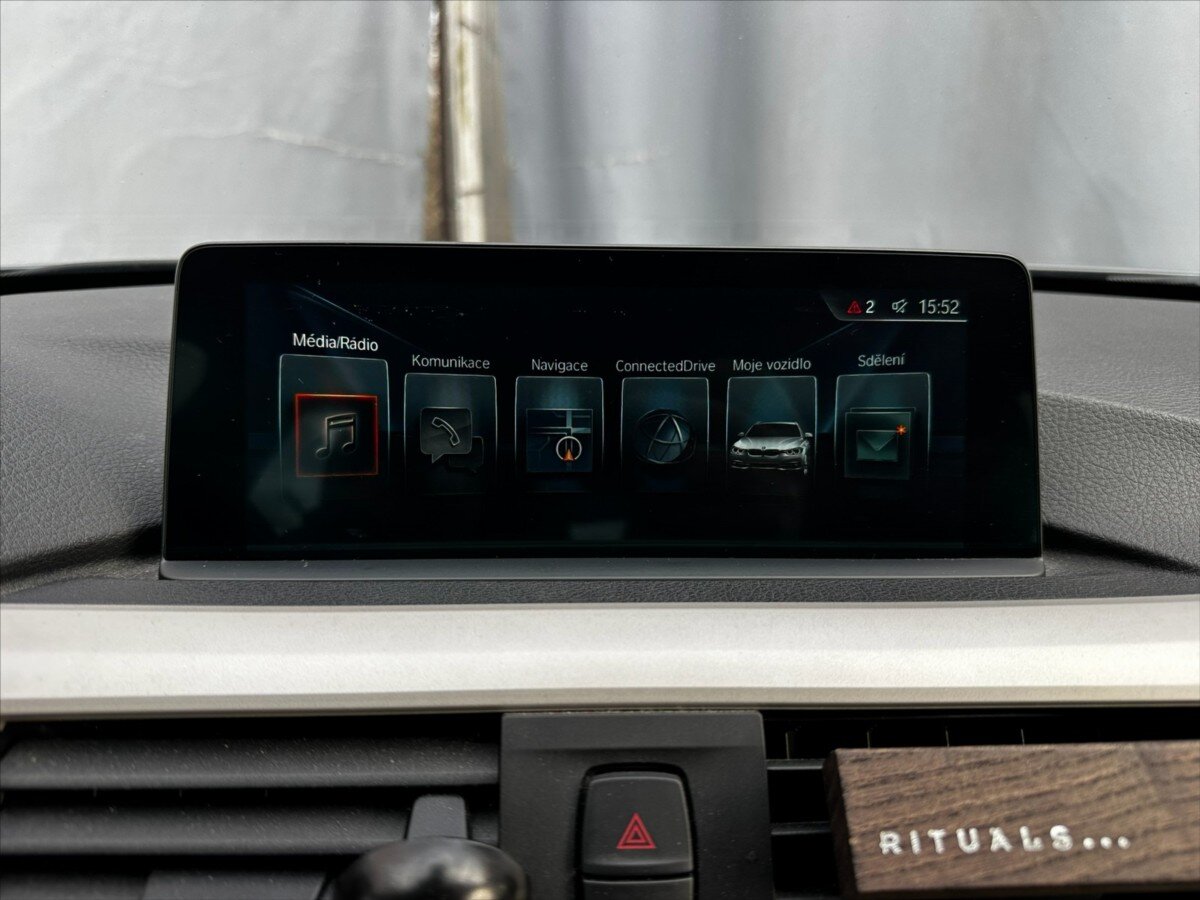 BMW Řada 3 Kombi 2,0 l 120 kw