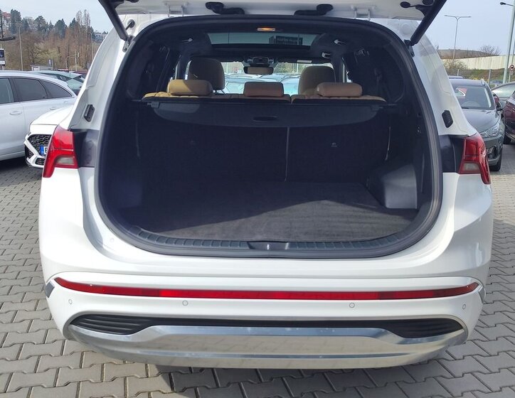 Hyundai Santa Fe SUV / Terénní 2,2 l 142 kw