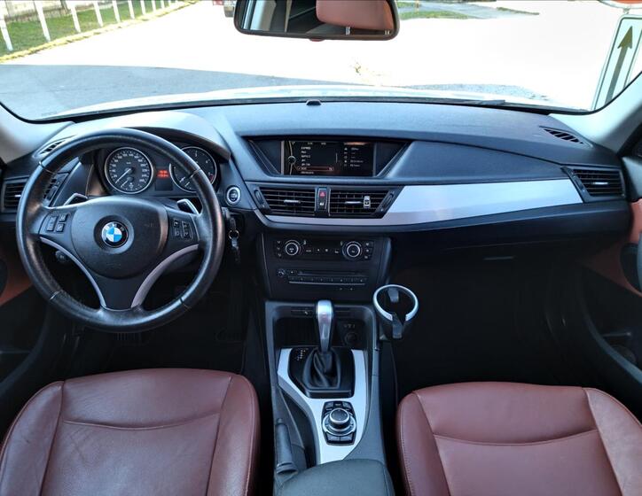 BMW X1 10