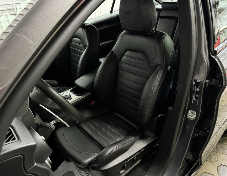 Alfa Romeo Stelvio 40