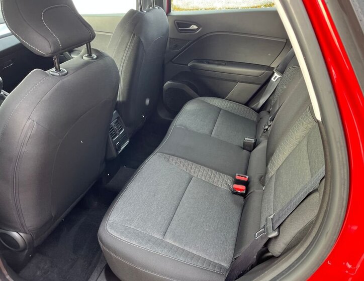 Renault Captur SUV 999,0 67 kw