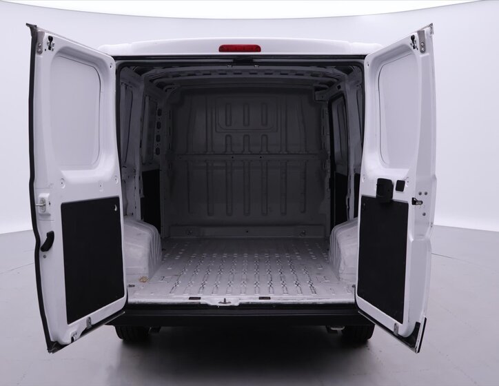 Opel Movano Skříň 2,2 l 88 kw