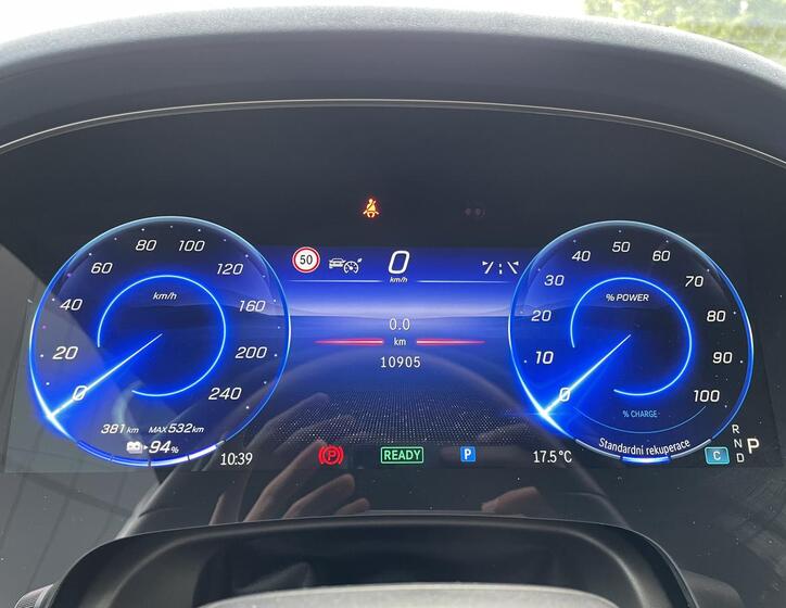 Mercedes-Benz EQS 10