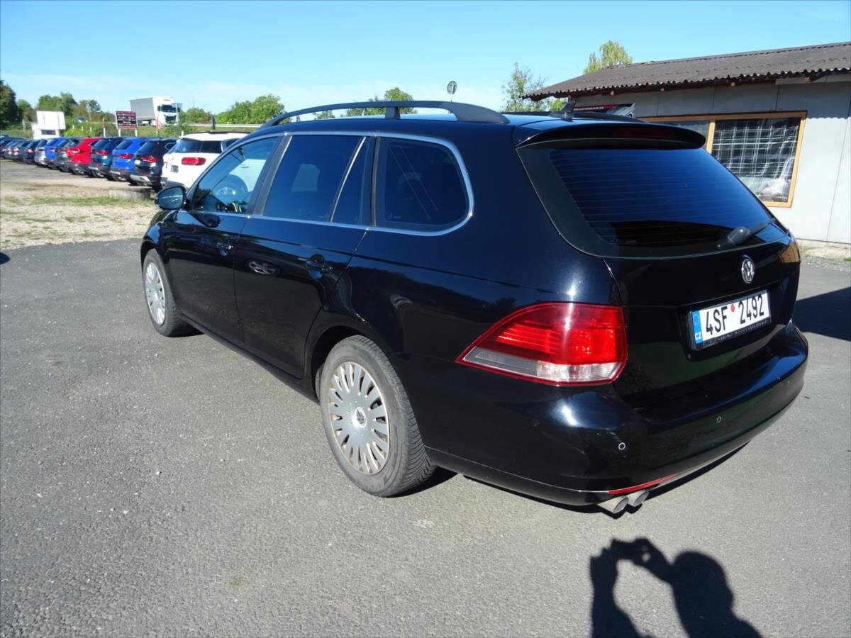 Volkswagen Golf Kombi 2,0 l 103 kw