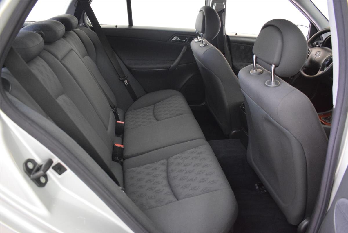 Mercedes-Benz Třídy C Kombi 1,8 l 105 kw
