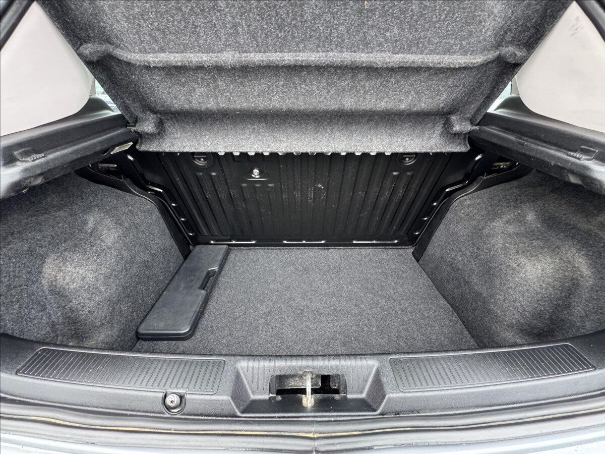 Fiat Grande Punto Hatchback 1,2 l 48 kw