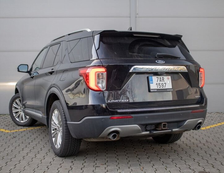 Ford Explorer 7