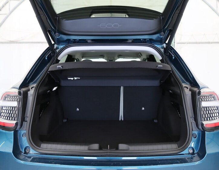 Fiat 600 Hatchback 1,2 l 100 kw