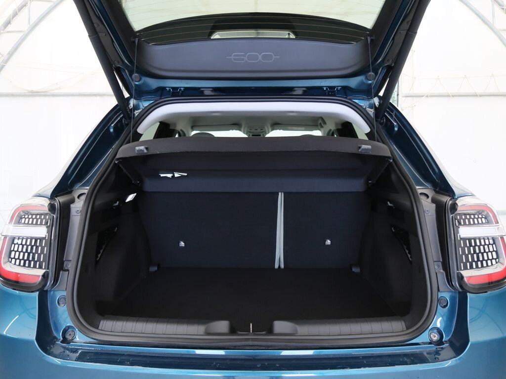 Fiat 600 Hatchback 1,2 l 100 kw