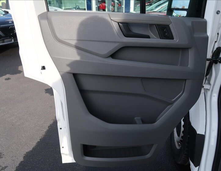 Volkswagen Crafter 16