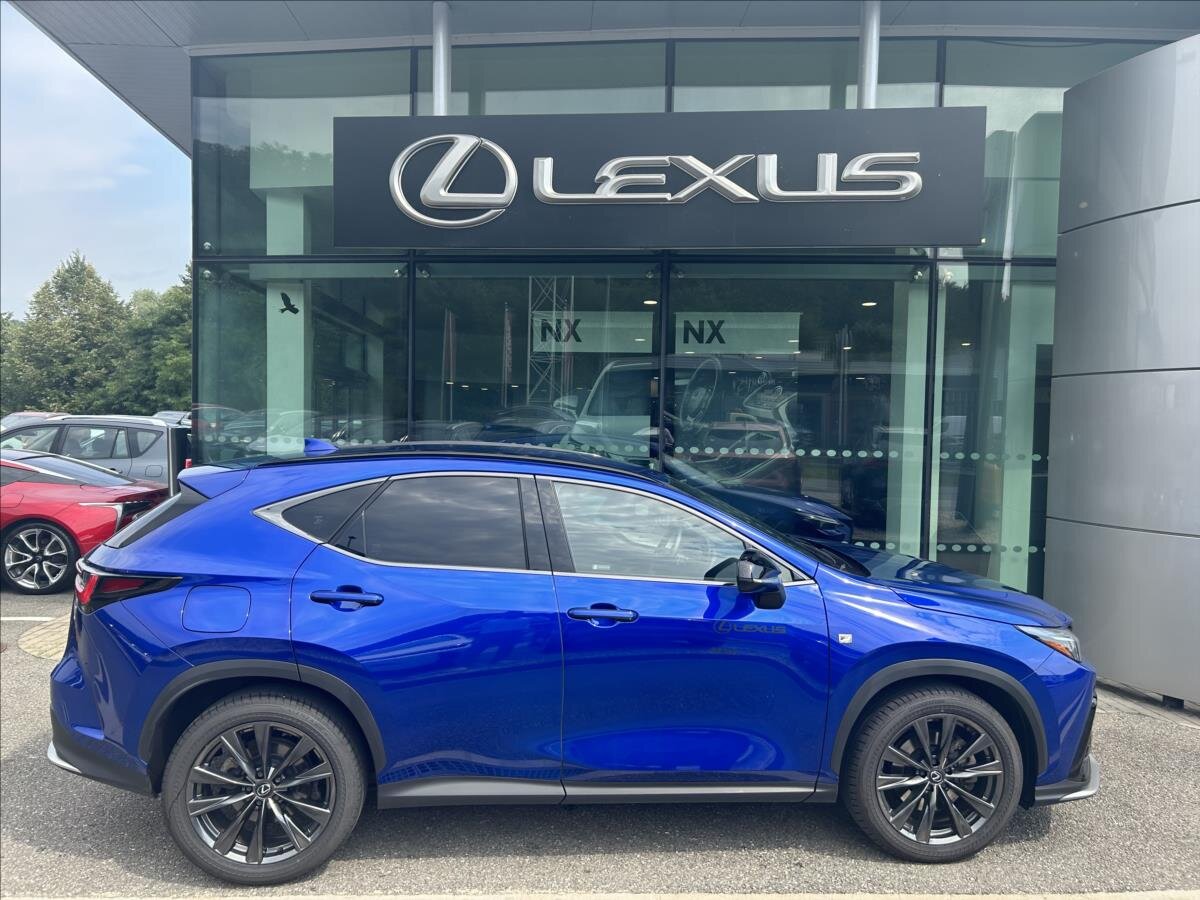 Lexus NX 450h+ SUV / Terénní 2,5 l 227 kw