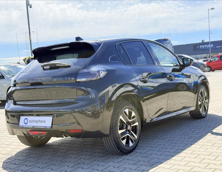 Peugeot 208 Hatchback 1,2 l 74 kw