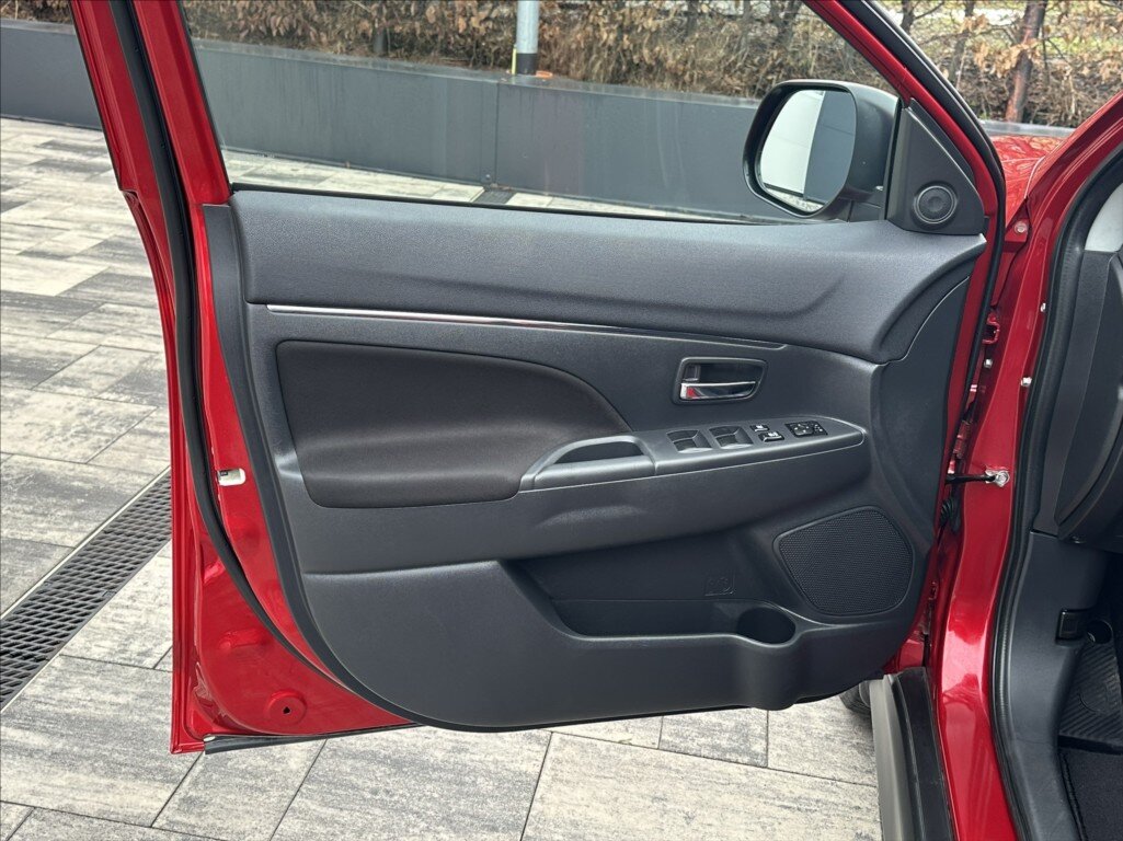 Mitsubishi ASX SUV / Terénní 2,0 l 110 kw