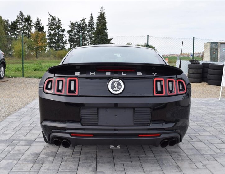 Ford Mustang Kupé 5,8 l 485 kw
