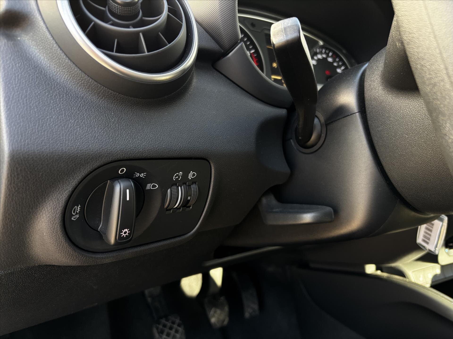 Audi A1 Hatchback 999,0 70 kw