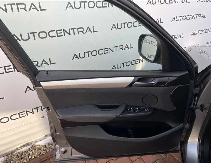 BMW X3 SUV 2,0 l 135 kw