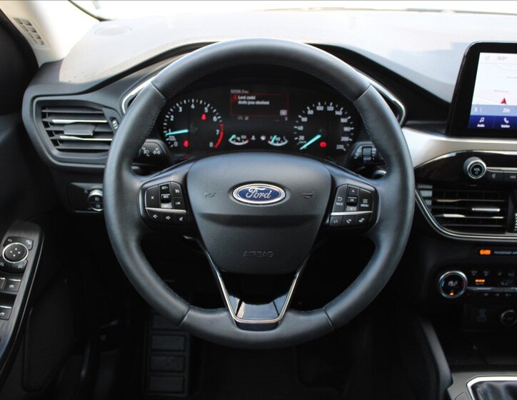 Ford Kuga SUV / Terénní 1,5 l 110 kw