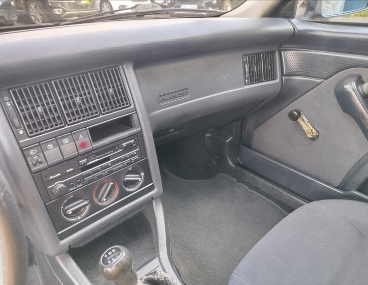 Audi 80 Sedan / Limuzína 2,0 l 66 kw