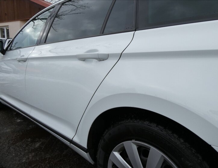 Volkswagen Passat Kombi 2,0 l 110 kw