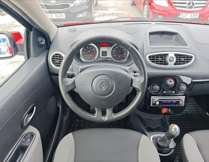 Renault Clio Kombi 1,1 l 55 kw