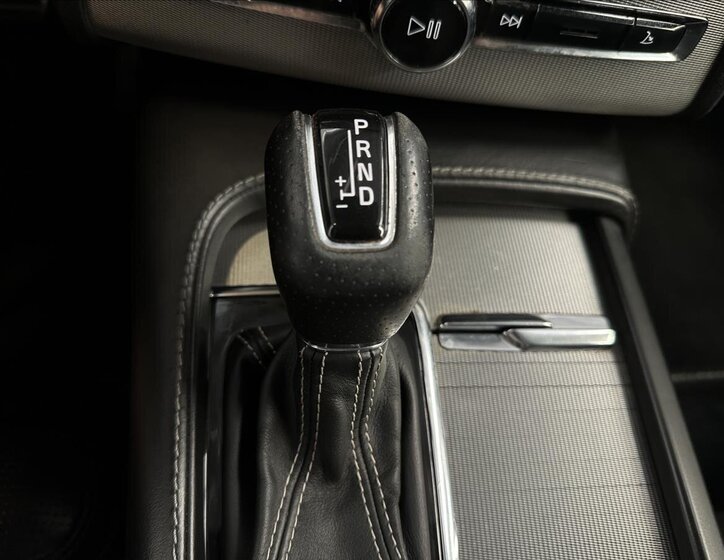 Volvo XC90 SUV 2,0 l 173 kw