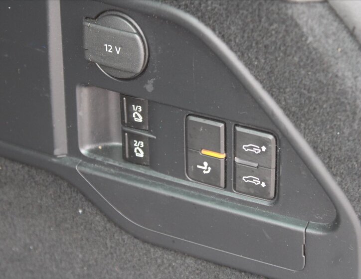 Volkswagen Touareg 15