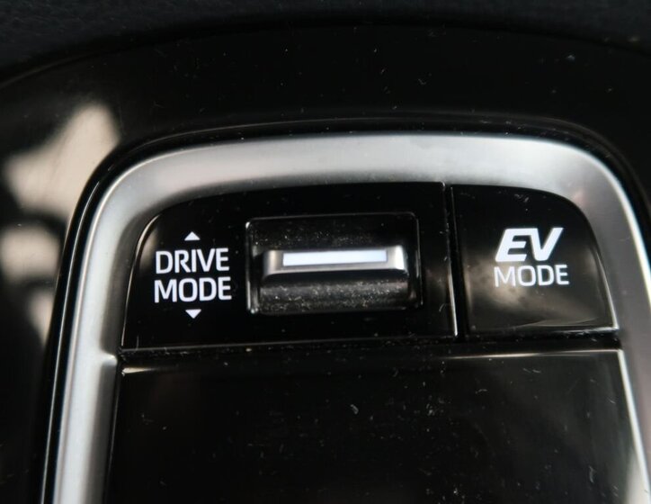 Toyota Corolla Sedan / Limuzína 1,8 l 72 kw