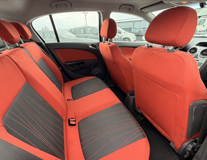 Opel Corsa Hatchback 1,4 l 66 kw