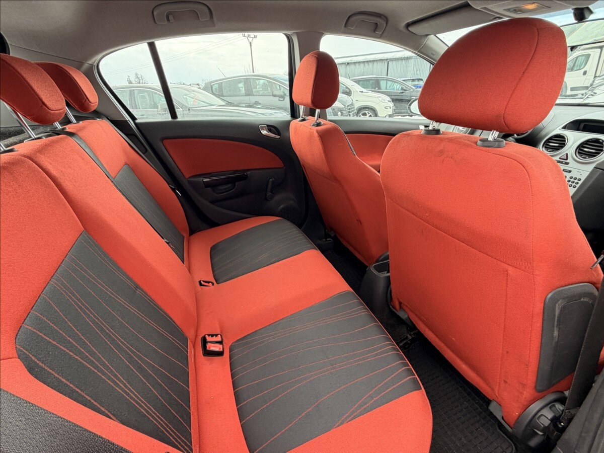 Opel Corsa Hatchback 1,4 l 66 kw