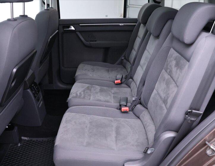 Volkswagen Touran 14