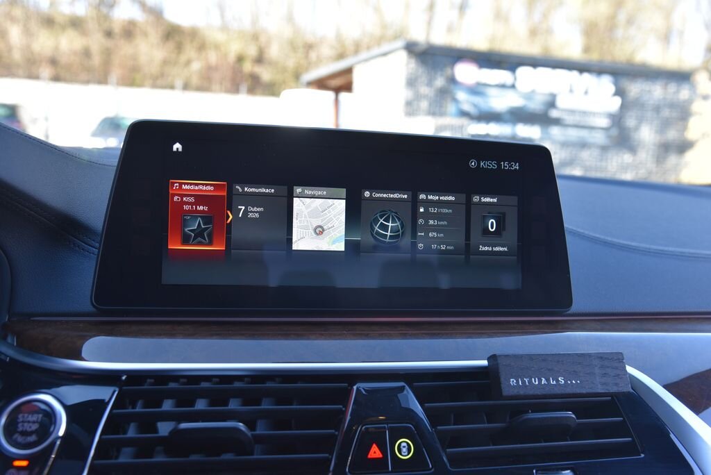 BMW Řada 5 Sedan / Limuzína 4,4 l 340 kw