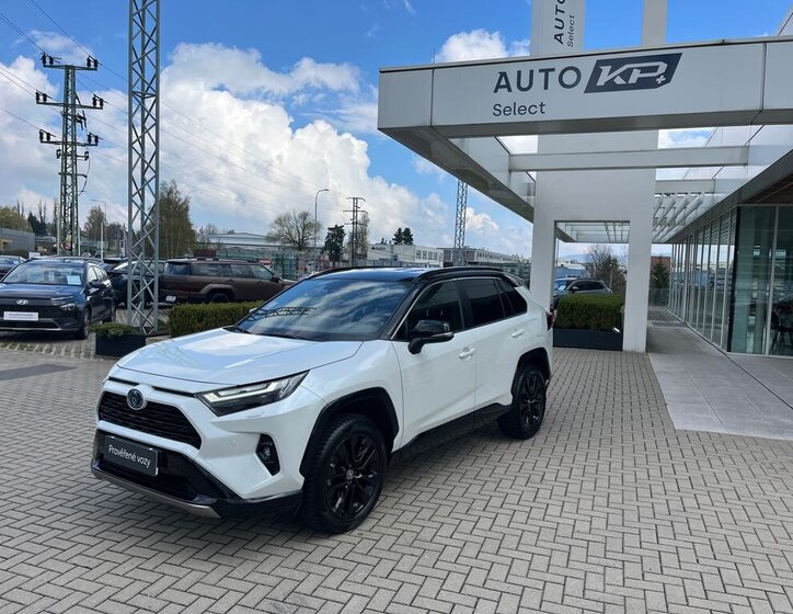 Toyota RAV4 SUV / Terénní 2,5 l 131 kw