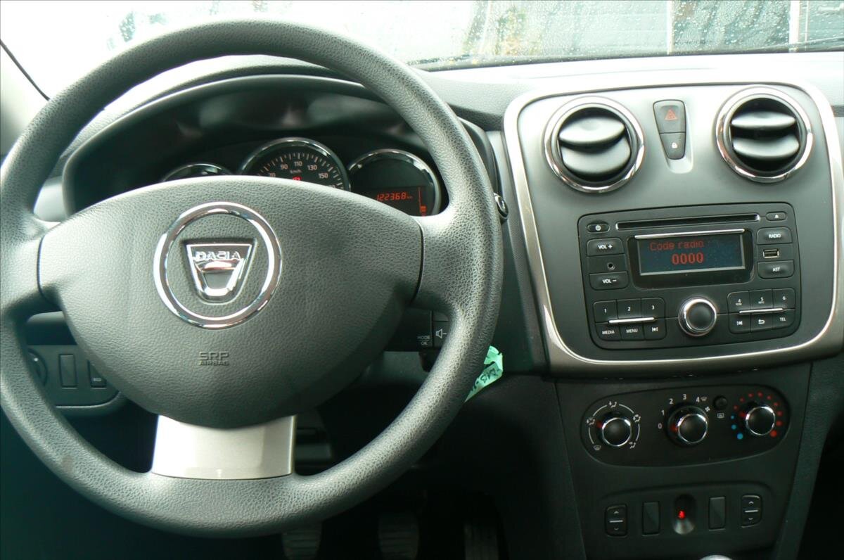 Dacia Sandero Hatchback 898,0 66 kw