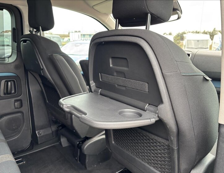 Peugeot Traveller Kombi 2,0 l 110 kw