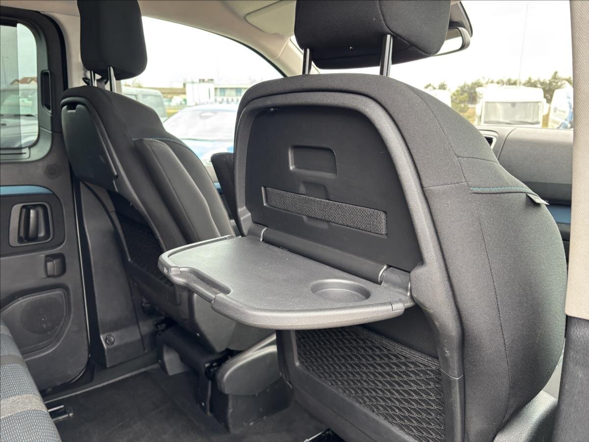 Peugeot Traveller Kombi 2,0 l 110 kw