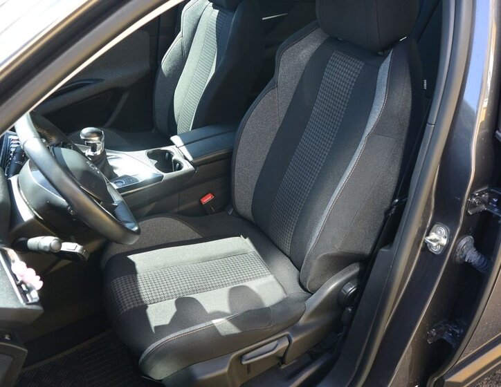 Peugeot 3008 SUV / Terénní 1,2 l 96 kw