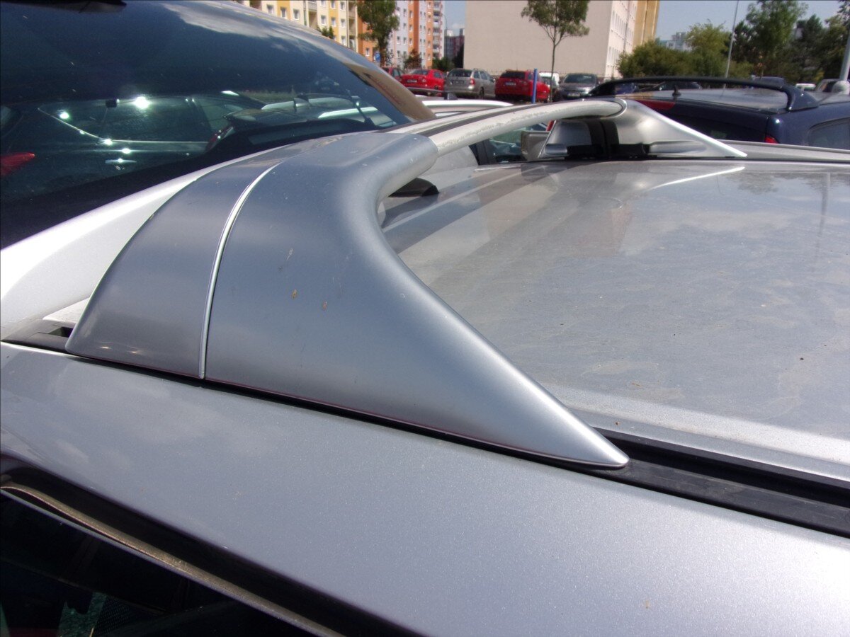 Peugeot 807 MPV 2,0 l 100 kw