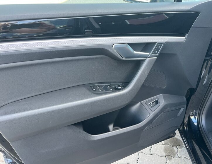 Volkswagen Touareg SUV / Terénní 3,0 l 170 kw