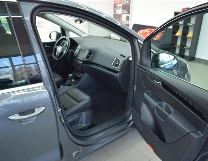 Volkswagen Sharan 16